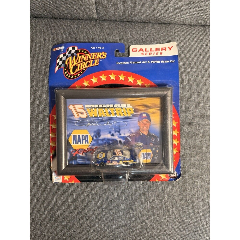 Michael Waltrip 2002 #15 Napa Winners circle gallery series 1/64 diecast